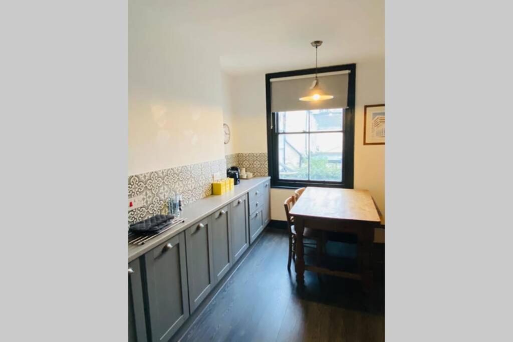 Beautiful First Floor Apartment In St Leonards Exterior foto
